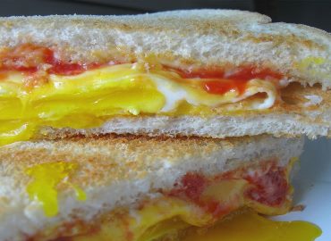 American fried egg sandwich Recipe